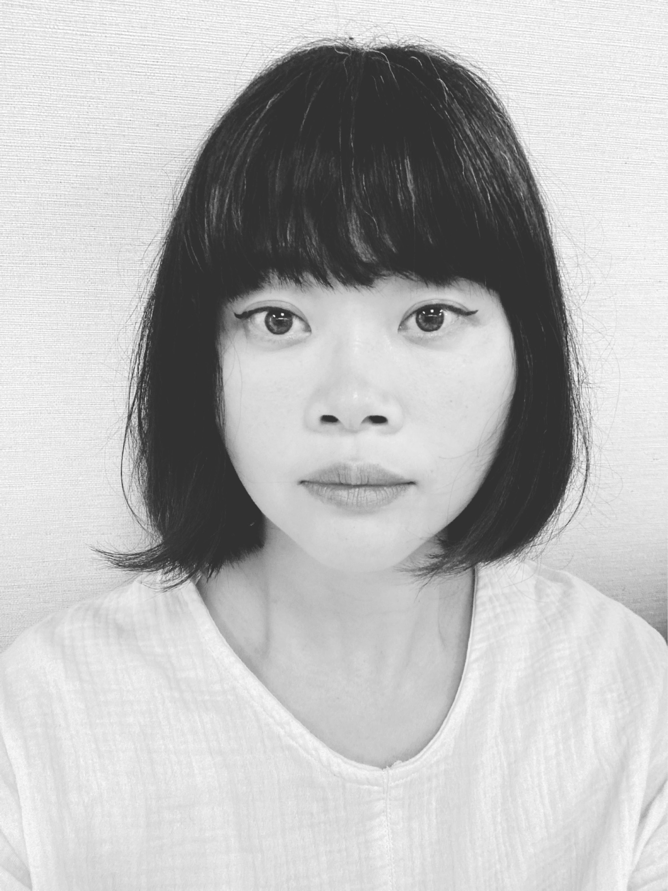 画家・現代アーティスト ヒル 優子（Yuko Hill / 多名賀 優子）ポートレート